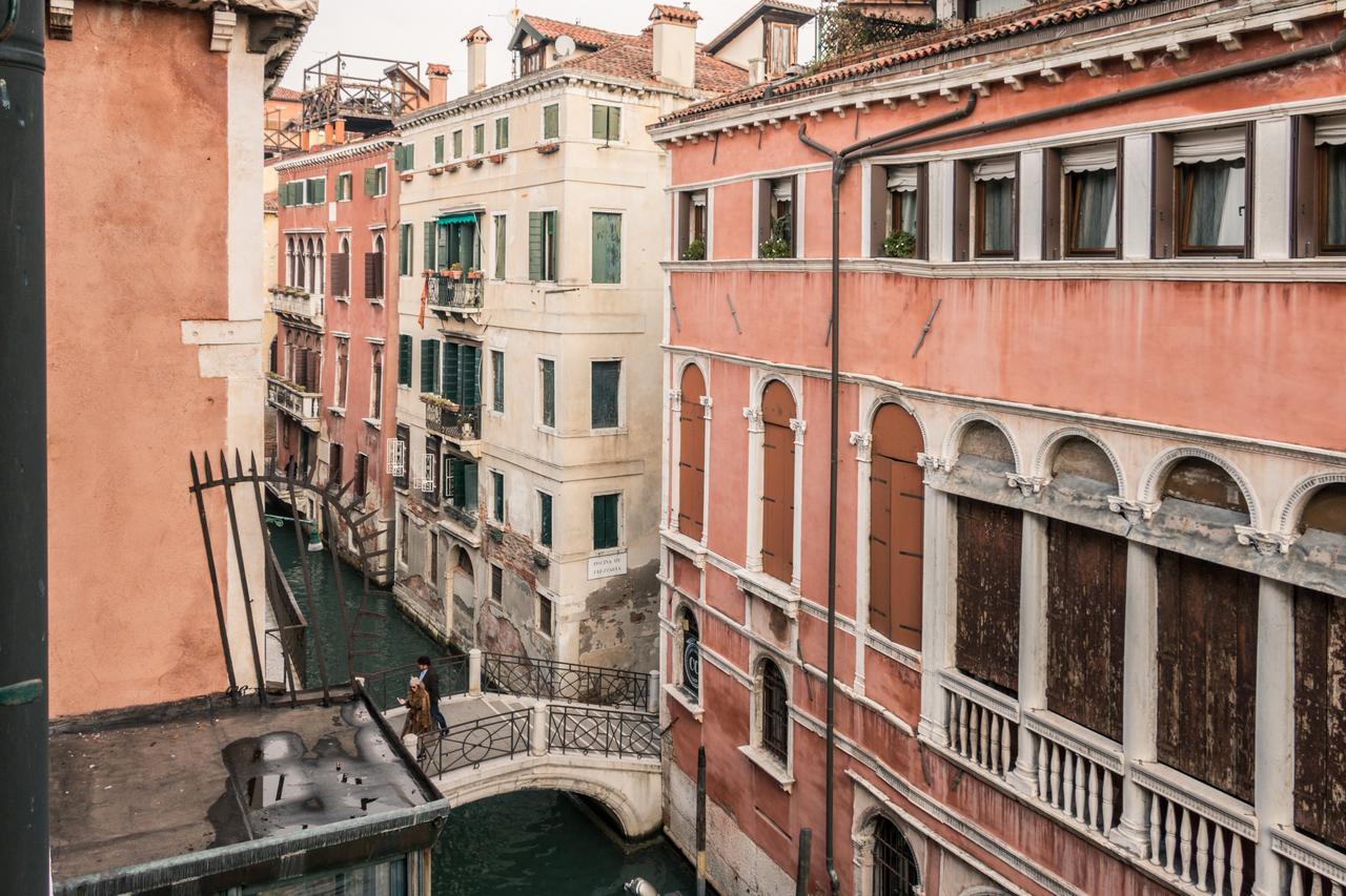 La Fenice Double Canal View Velence Kültér fotó