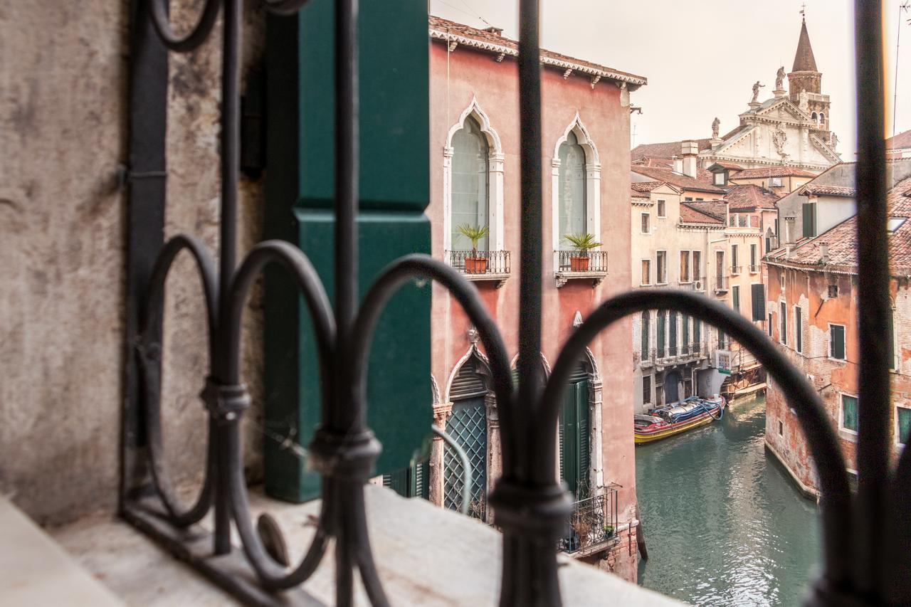 La Fenice Double Canal View Velence Kültér fotó